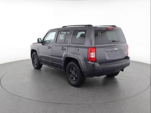 Granite Crystal Metallic Clearcoat 2017 Jeep Patriot Sport