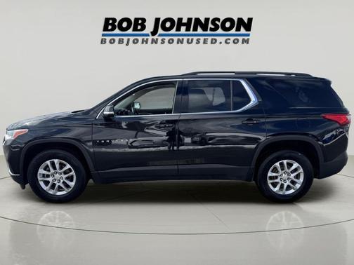 Mosaic Black Metallic 2020 Chevrolet Traverse LT Leather