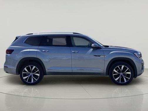 Silver Mist Metallic 2025 Volkswagen Atlas 2.0T SEL Premium R-Line 4MOTION