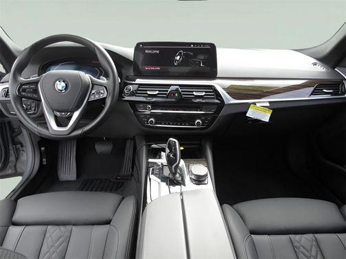 2023 BMW 530 i xDrive