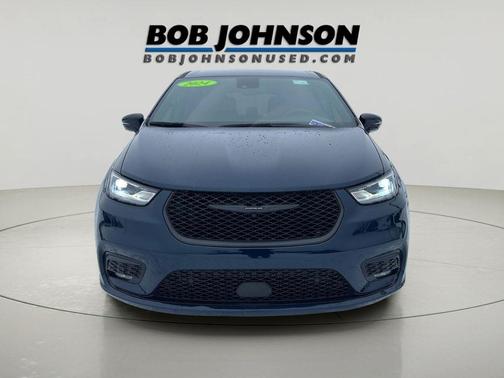 2024 Chrysler Pacifica Hybrid S Appearance Pkg