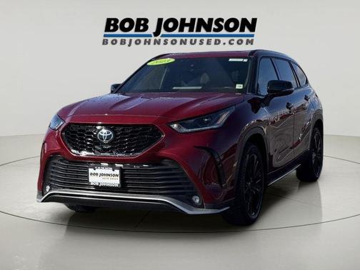 Ruby Flare Pearl 2023 Toyota Highlander XSE