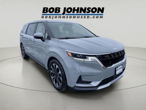 2023 Kia Carnival EX