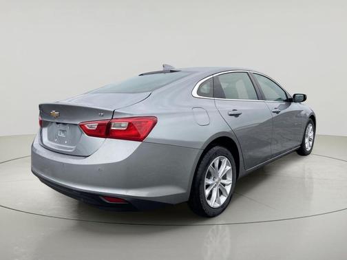 Sterling Gray Metallic 2025 Chevrolet Malibu FWD 1LT