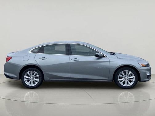 Sterling Gray Metallic 2025 Chevrolet Malibu FWD 1LT