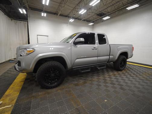 2016 Toyota Tacoma SR5