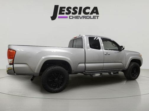 2016 Toyota Tacoma SR5