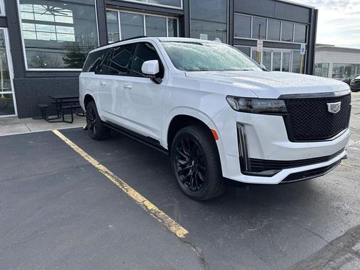 2024 Cadillac Escalade ESV Sport