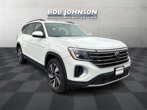 Silver Mist Metallic 2024 Volkswagen Atlas 2.0T SE w/Technology 4MOTION