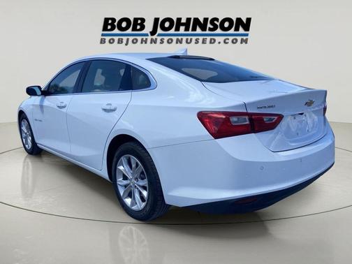 Summit White 2025 Chevrolet Malibu FWD 1LT