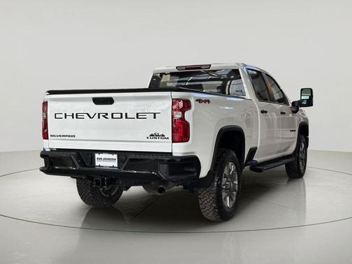 2022 Chevrolet Silverado 2500 Custom
