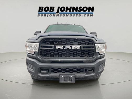 2022 RAM 3500 Tradesman Crew Cab 4x4 8' Box