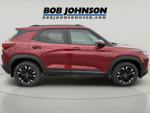 Crimson Metallic 2022 Chevrolet Trailblazer LT