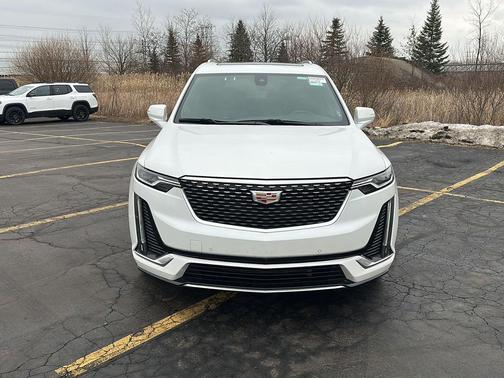 2025 Cadillac XT6 Premium Luxury AWD