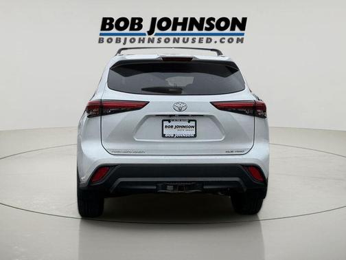 Wind Chill Pearl 2023 Toyota Highlander XLE