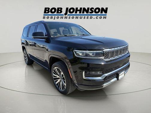 Diamond Black Crystal Pearlcoat 2022 Jeep Grand Wagoneer Series III 4x4