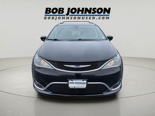 2018 Chrysler Pacifica Touring-L