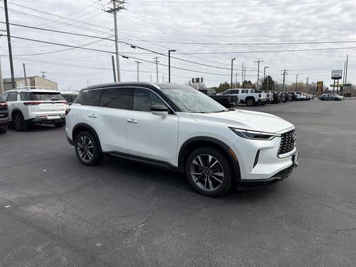 2023 INFINITI QX60 Luxe