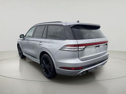 Silver Radiance Metallic Clearcoat 2023 Lincoln Aviator Reserve AWD