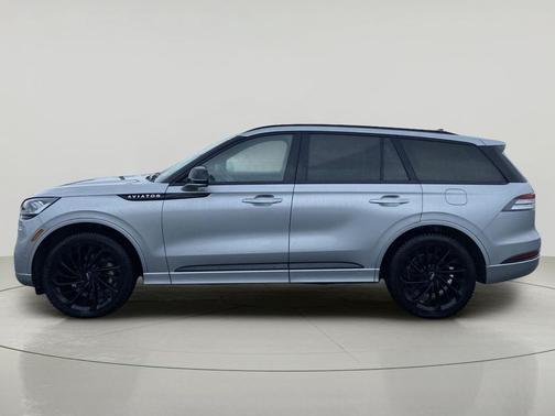 Silver Radiance Metallic Clearcoat 2023 Lincoln Aviator Reserve AWD