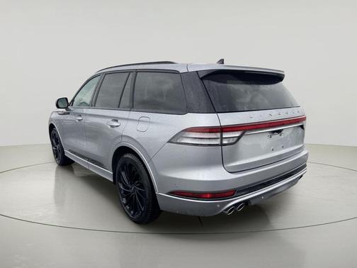 Silver Radiance Metallic Clearcoat 2023 Lincoln Aviator Reserve AWD