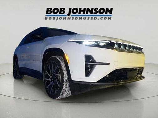 Bright White Clearcoat 2025 Jeep Wagoneer S Limited