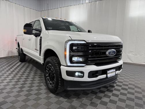 2025 Ford F-250 Platinum