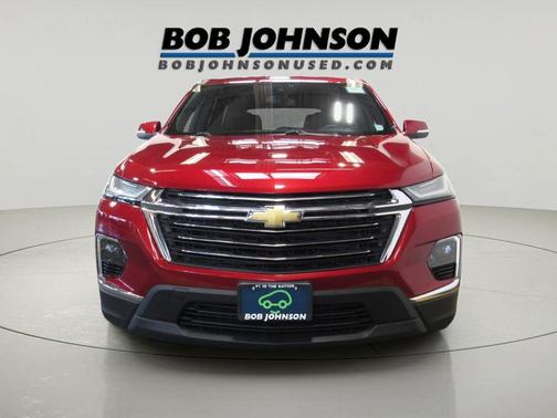 Radiant Red Tintcoat 2023 Chevrolet Traverse LT Cloth