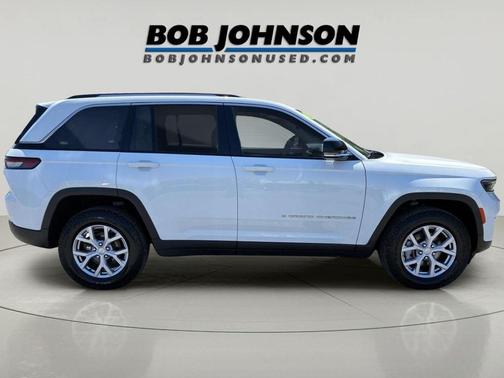 Bright White Clearcoat 2022 Jeep Grand Cherokee Limited