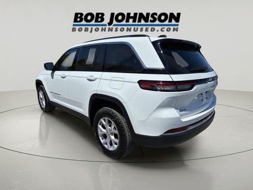 Bright White Clearcoat 2022 Jeep Grand Cherokee Limited