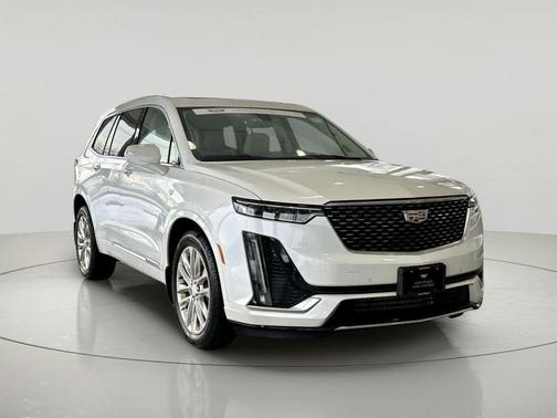 2023 Cadillac XT6 Premium Luxury AWD