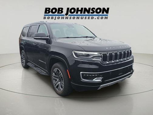 Diamond Black Crystal Pearlcoat 2024 Jeep Wagoneer Series II 4x4