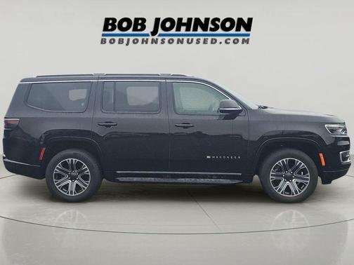 Diamond Black Crystal Pearlcoat 2024 Jeep Wagoneer Series II 4x4