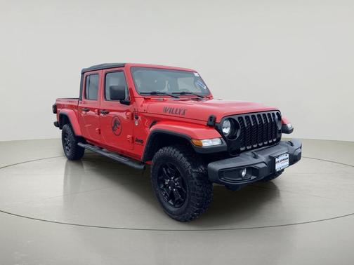Firecracker Red Clearcoat 2022 Jeep Gladiator Willys 4x4