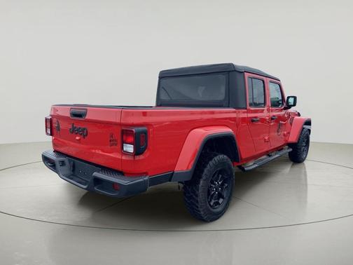 Firecracker Red Clearcoat 2022 Jeep Gladiator Willys 4x4