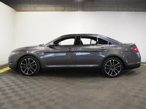 2017 Ford Taurus Limited
