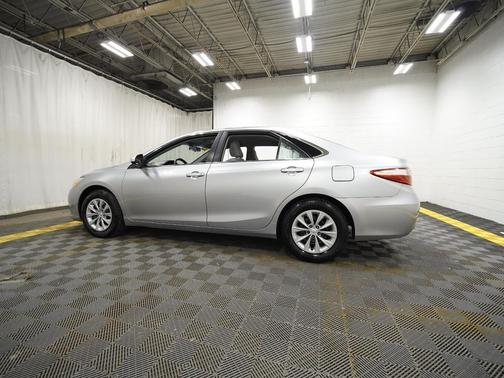 Celestial Silver Metallic 2016 Toyota Camry LE