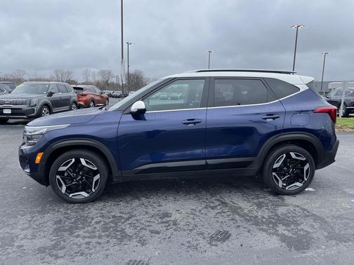 Dark Ocean Blue/White Roof 2024 Kia Seltos SX Turbo