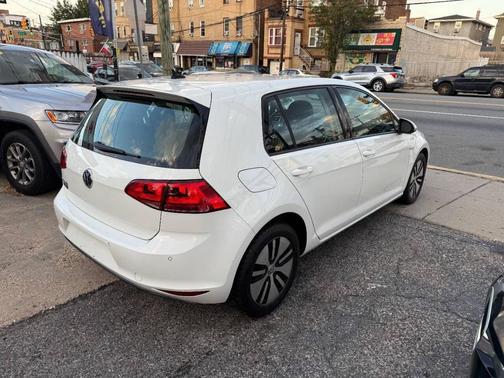 2015 Volkswagen e-Golf SEL Premium
