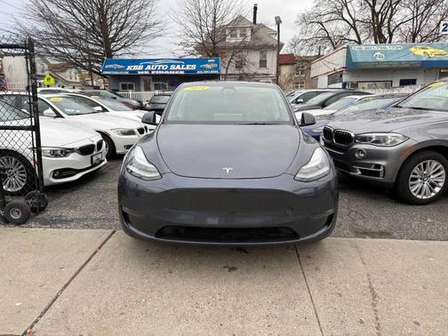 2021 Tesla Model Y Long Range Dual Motor All-Wheel Drive