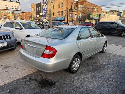 2002 Toyota Camry LE