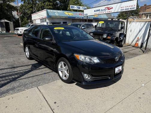 2012 Toyota Camry SE