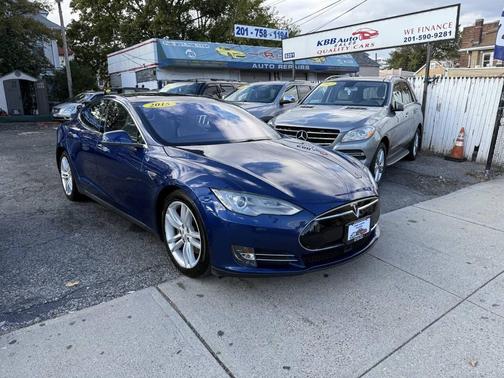 2015 Tesla Model S 85D