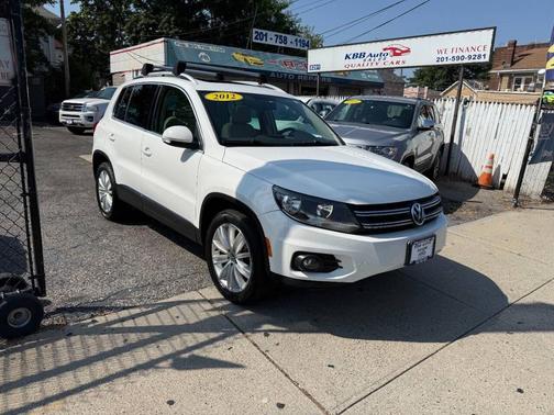 2012 Volkswagen Tiguan SE