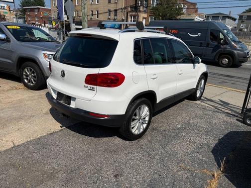 2012 Volkswagen Tiguan SE