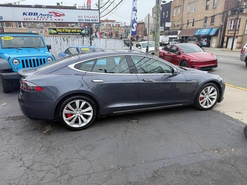 Gray Metallic 2014 Tesla Model S P85D