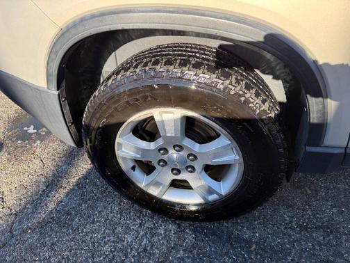 2010 GMC Acadia SLE AWD 4dr SUV