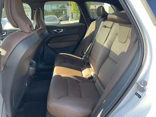 Crystal White 2023 Volvo XC60 Plus