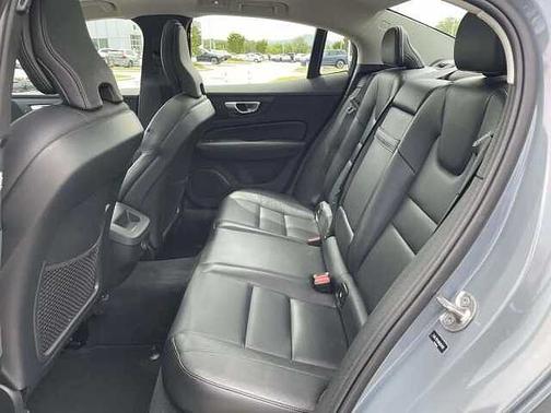 Thunder Grey 2024 Volvo S60 Core
