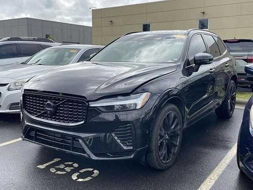 Onyx Black 2024 Volvo XC60